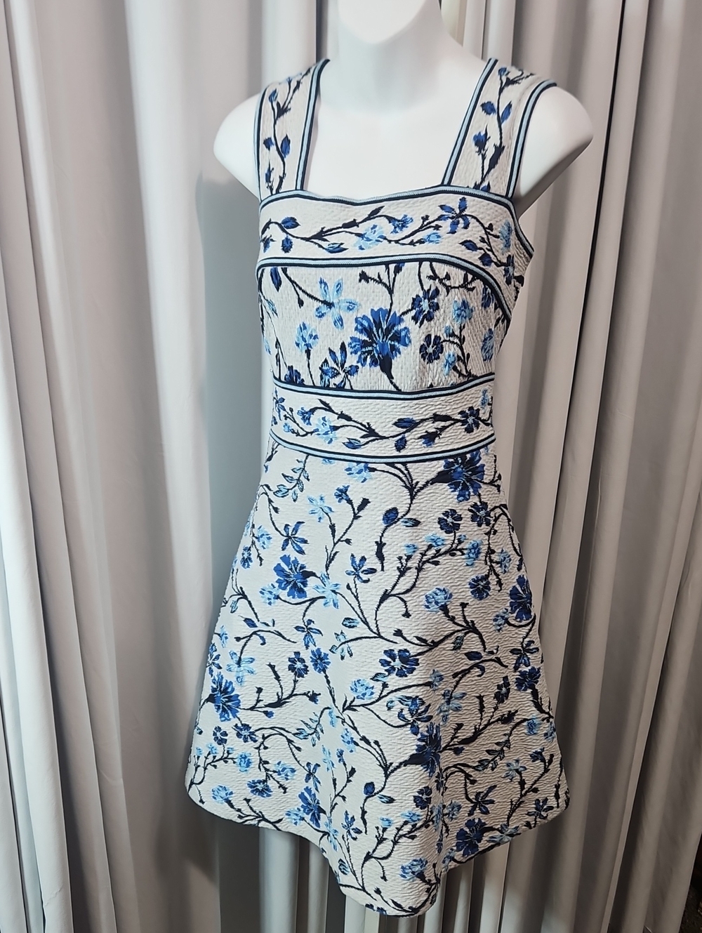 Maeve by Anthropologie Blue White Floral Jacquard Fit & Flare Dress Medium